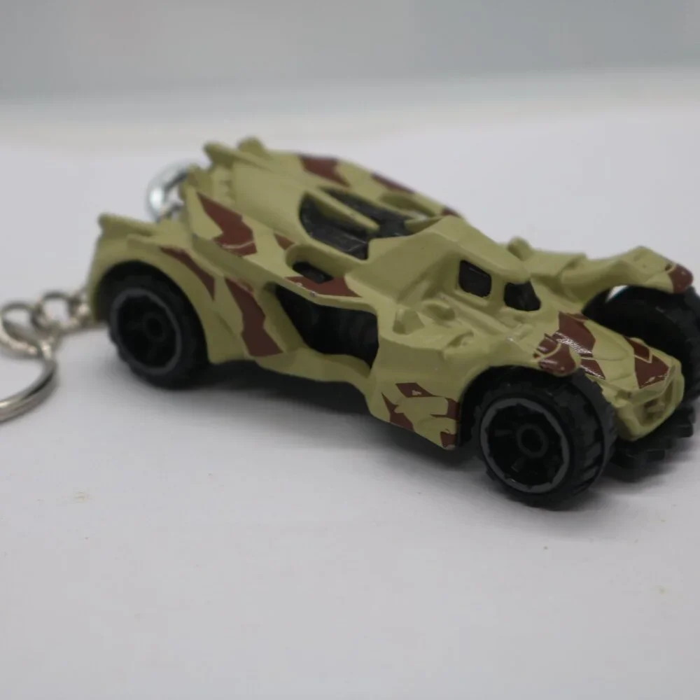 Hot Wheels 2015 Batman Batmobile Tumbler camo version 1/64 scale